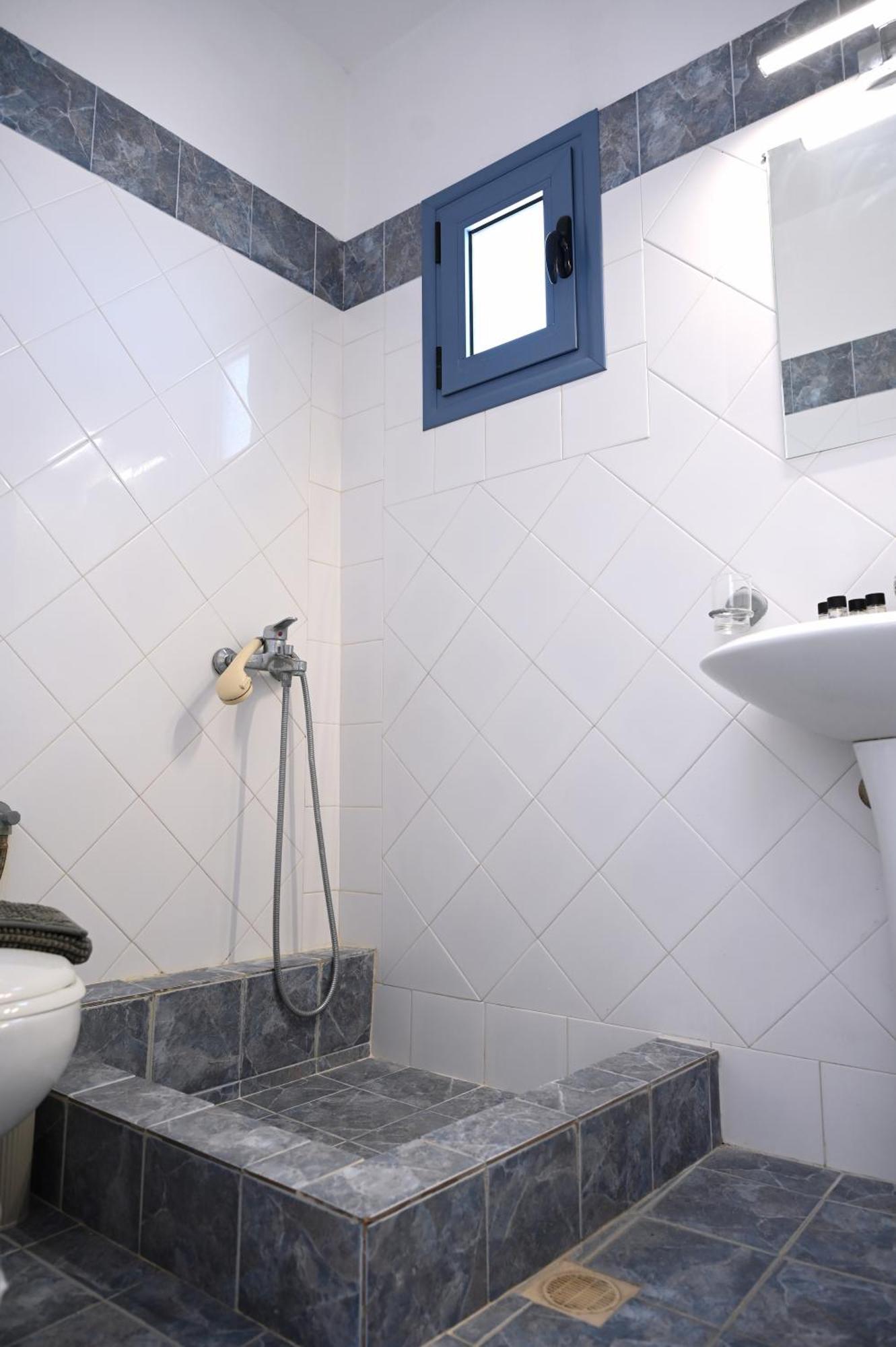 Oneiro Rooms Kythnos Kanala Exterior photo
